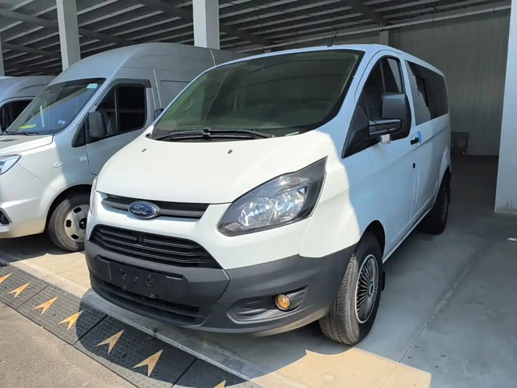 Ford Transit 2023 2019 2.0T Diesel Multi-Purpose Commercial Vehicle Short Wheelbase Low Roof 6-Seater China VI