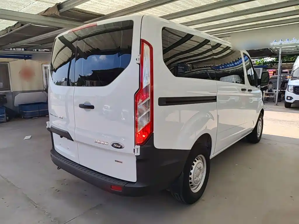 Ford Transit 2023 2019 2.0T Diesel Multi-Purpose Commercial Vehicle Short Wheelbase Low Roof 6-Seater China VI