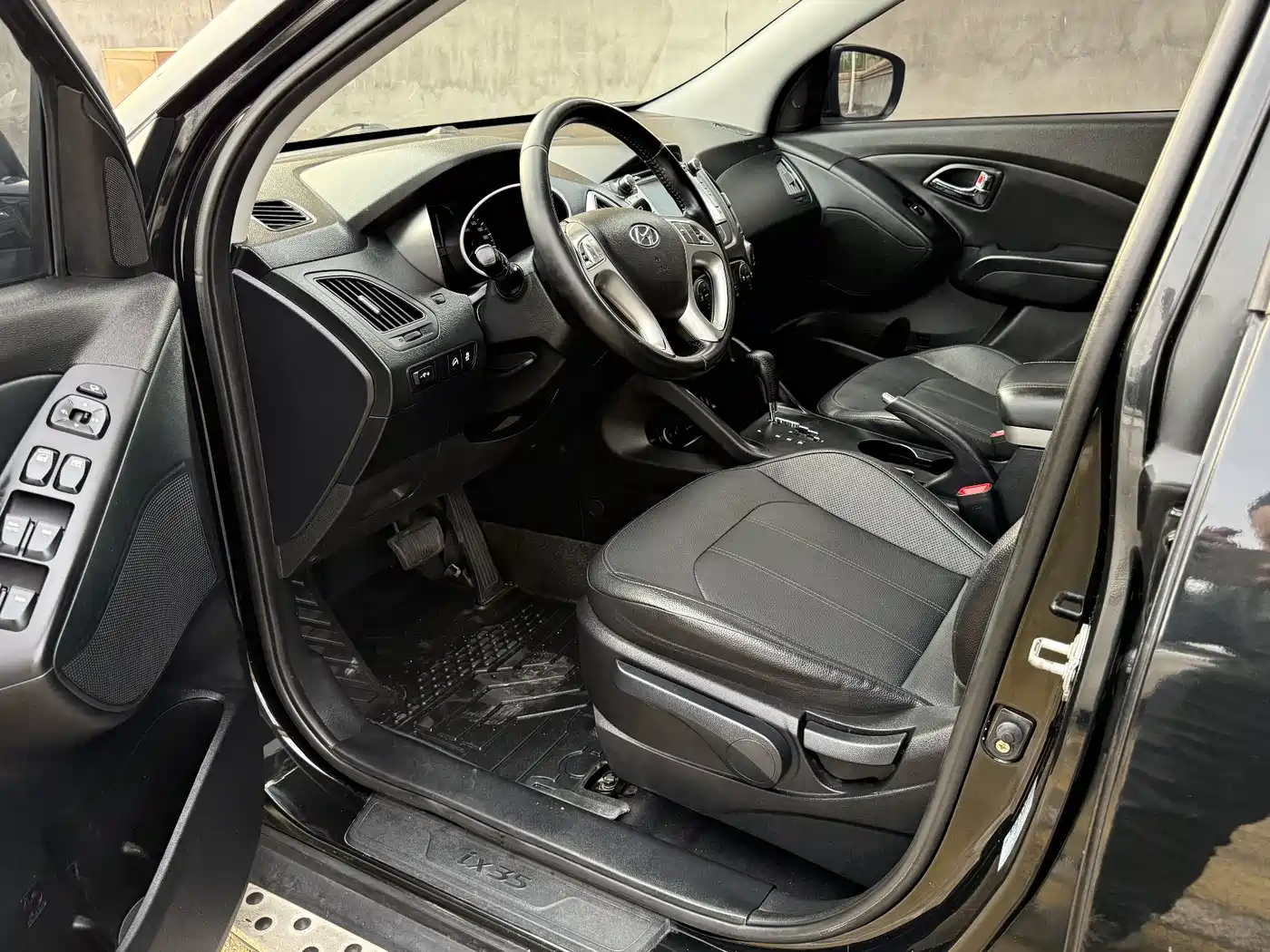 Hyundai Beijing Hyundai ix35 2013 2.0L Auto 2WD Smart GLS China IV фото 8