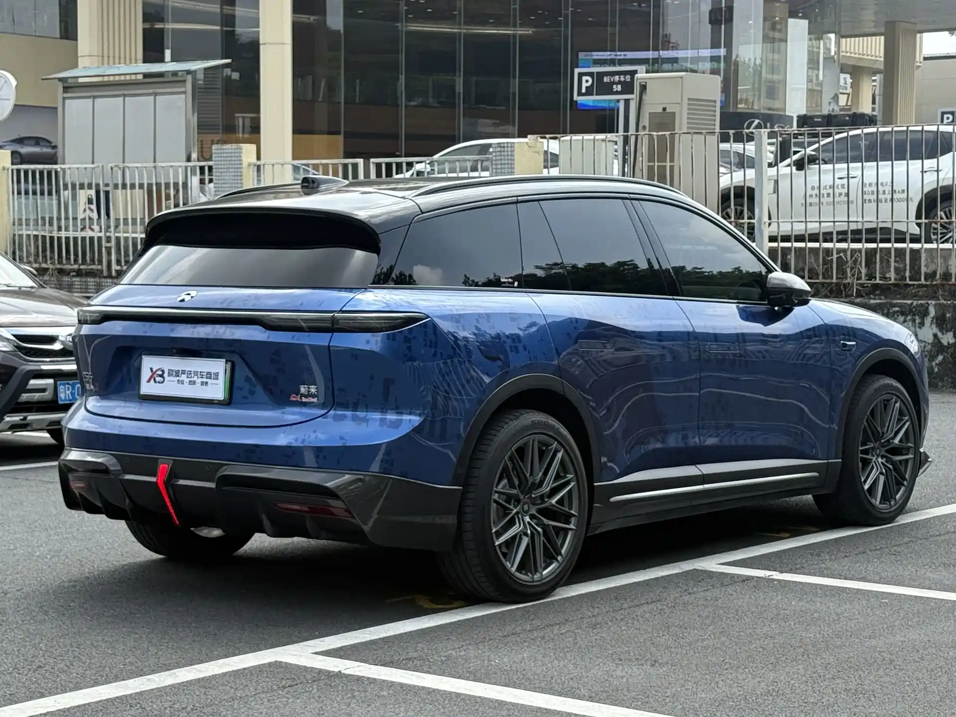 Фото 7 - NIO ES6