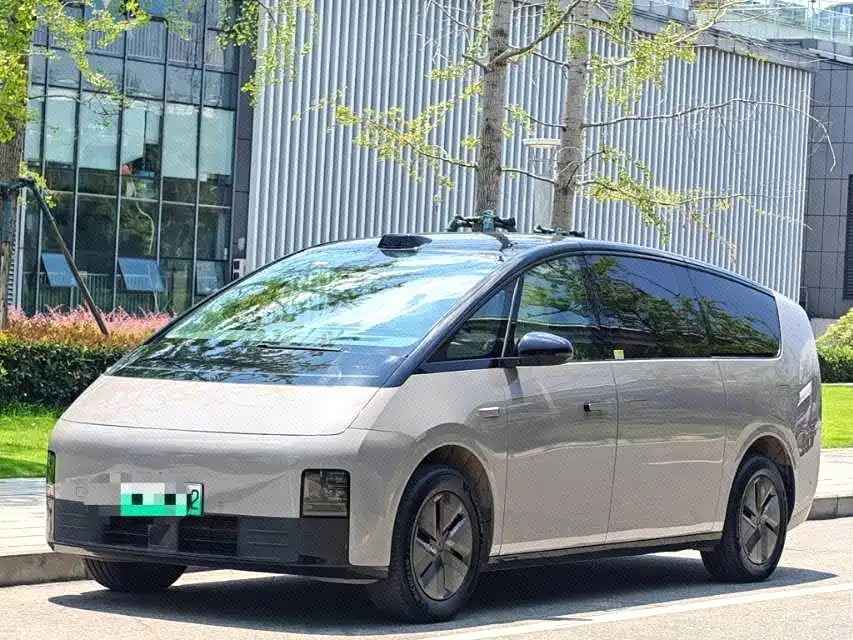 Li Auto MEGA 2024