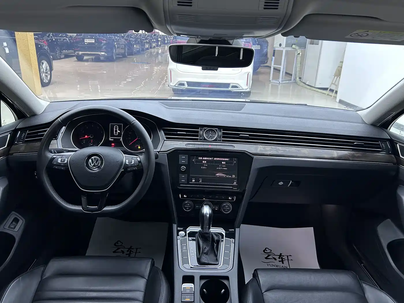 Volkswagen Magotan 2019 330TSI DSG Luxury Class China VI фото 4
