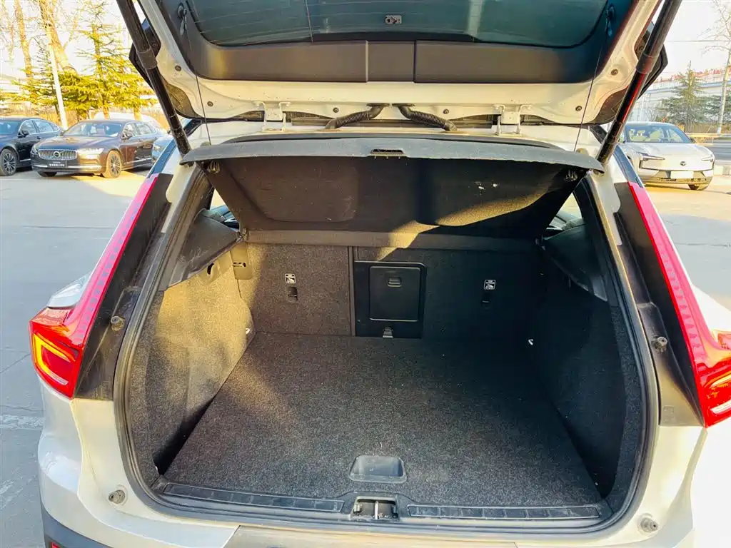 VOLVO XC40 NEW ENERGY