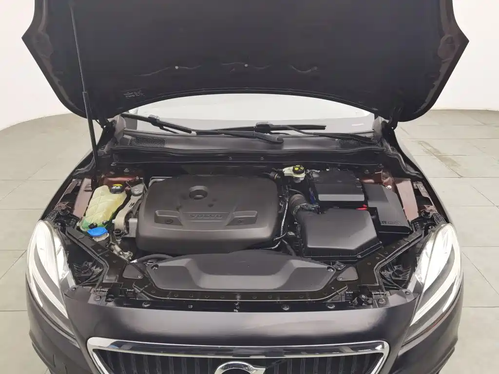 Volvo V40 2017 2017 Cross Country T3 Inscription