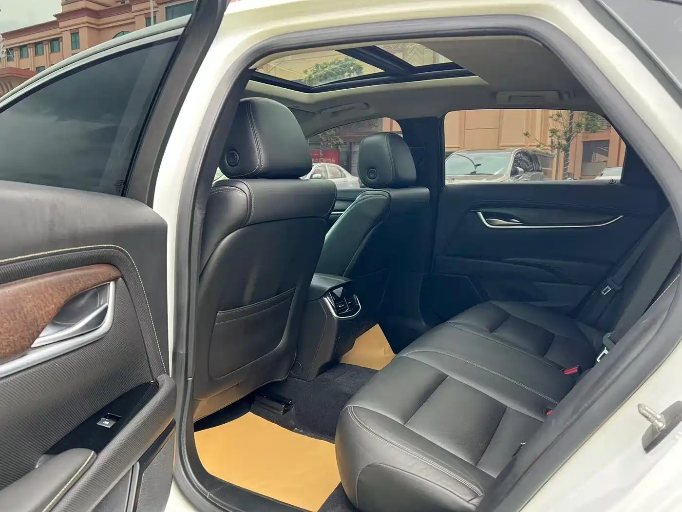 Cadillac XTS 2018 28T Elite фото 12