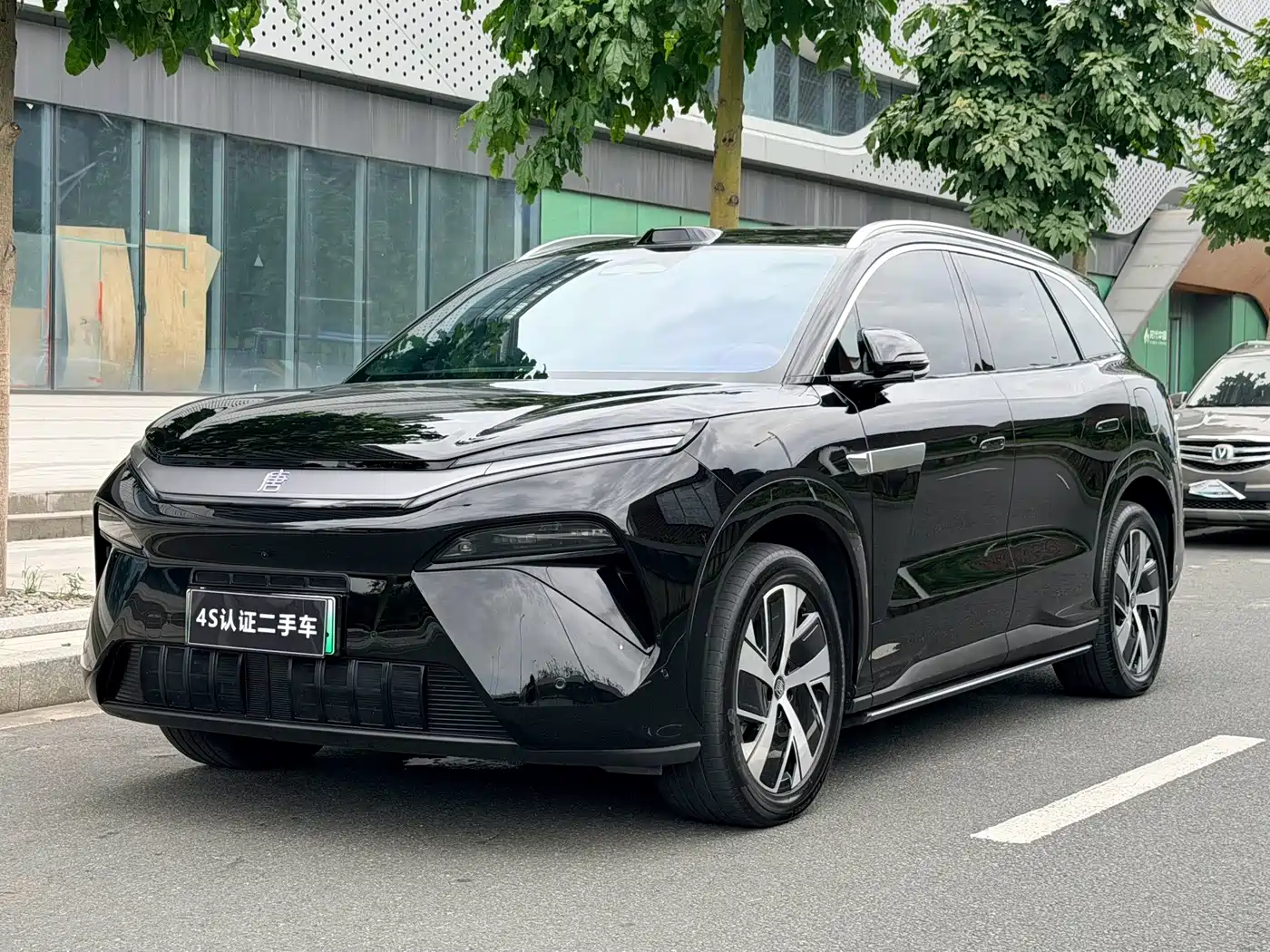 BYD Tang L 2025