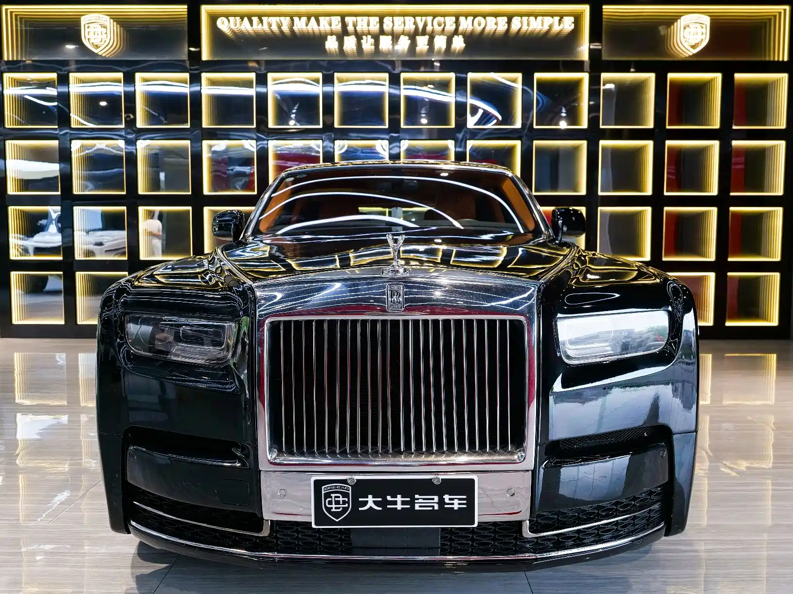 Фото 2 - Rolls-Royce Phantom