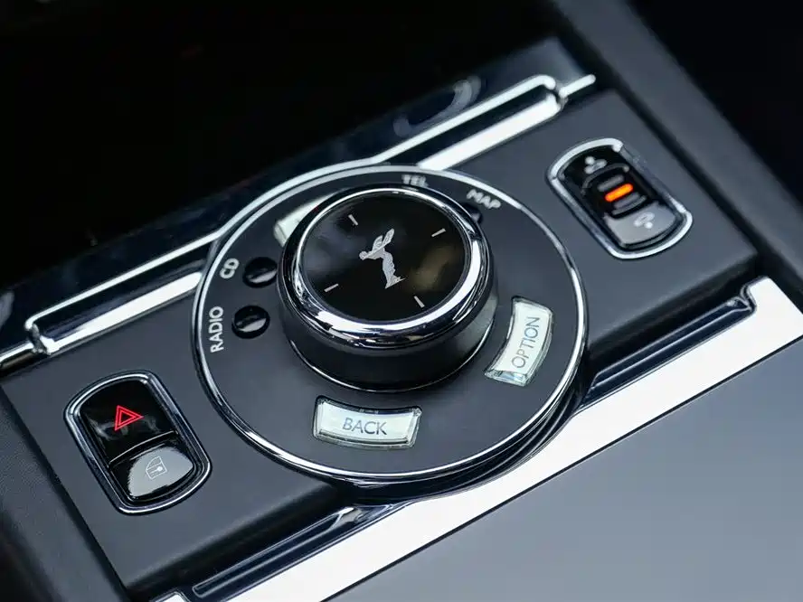 Rolls-Royce Wraith 2017 2018 6.6T Standard