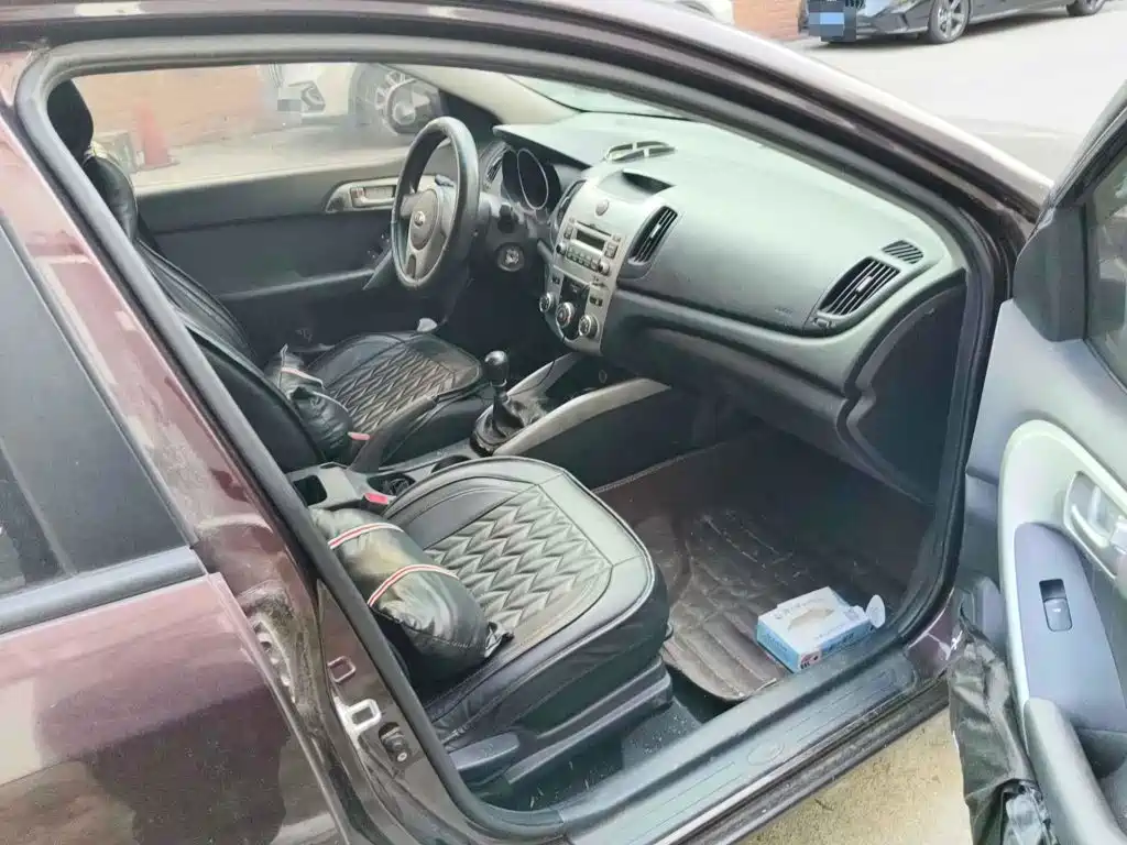 Kia Forte 2014 2014 1.6L MT GL
