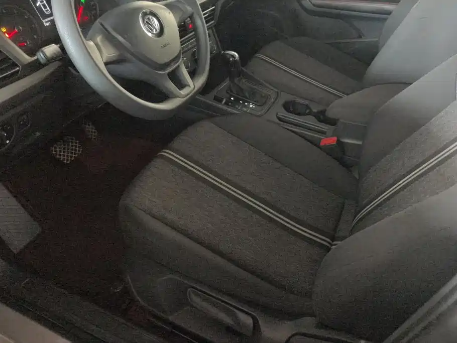 Фото 9 - Volkswagen Lavida