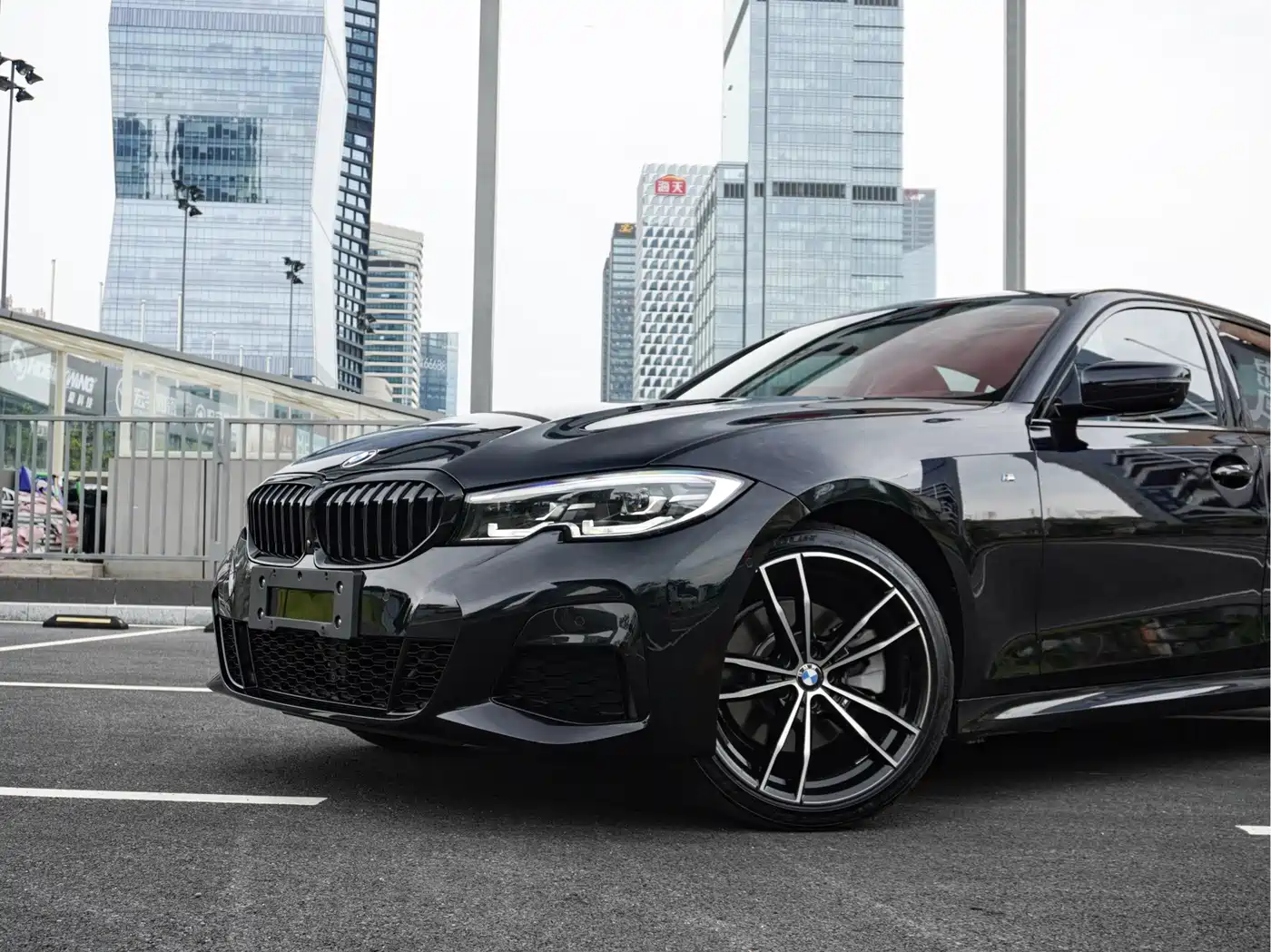 Photo 6 - BMW 3 Series
