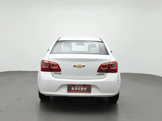 Chevrolet Cruze 2015 1.5L Classic SE AT — фото 4
