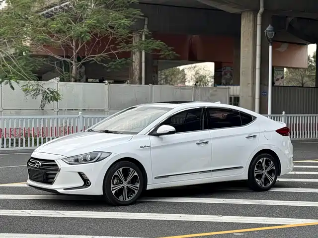 HYUNDAI LEAD