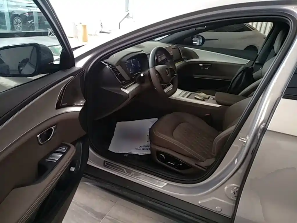 BYD Han 2026 2026 Model DM-i Smart Edition 245km Premium
