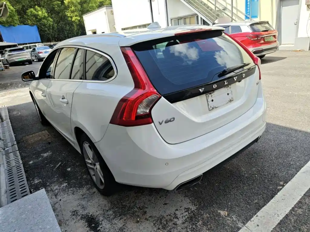 Volvo V60 2017 2016 T5 Inscription Edition