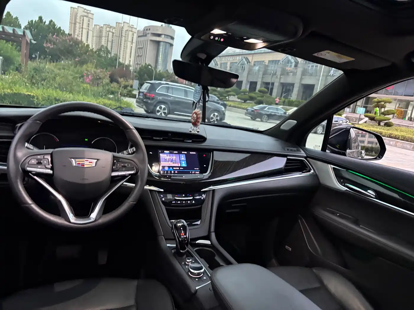 Фото 15 - Cadillac XT6