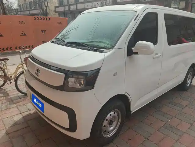 CHANGAN CHANGAN RUIXING EM60