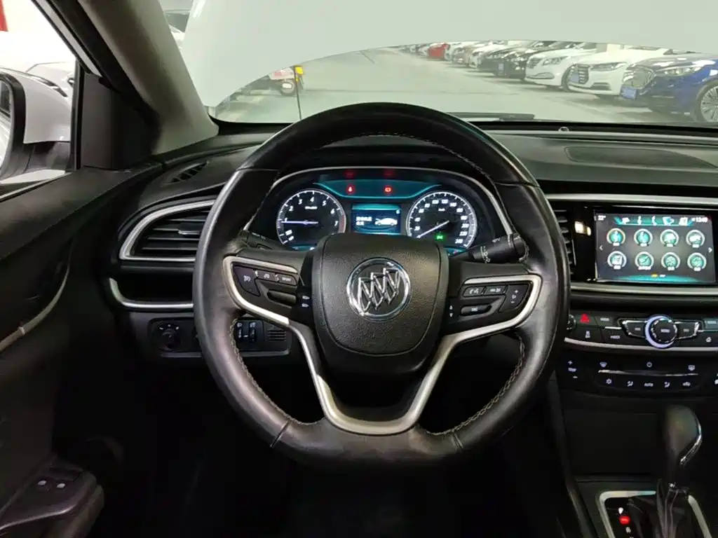 Фото 3 - Buick Excelle