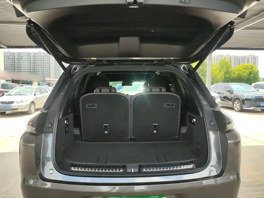 Li Auto Li L8 2023 2023 Pro
