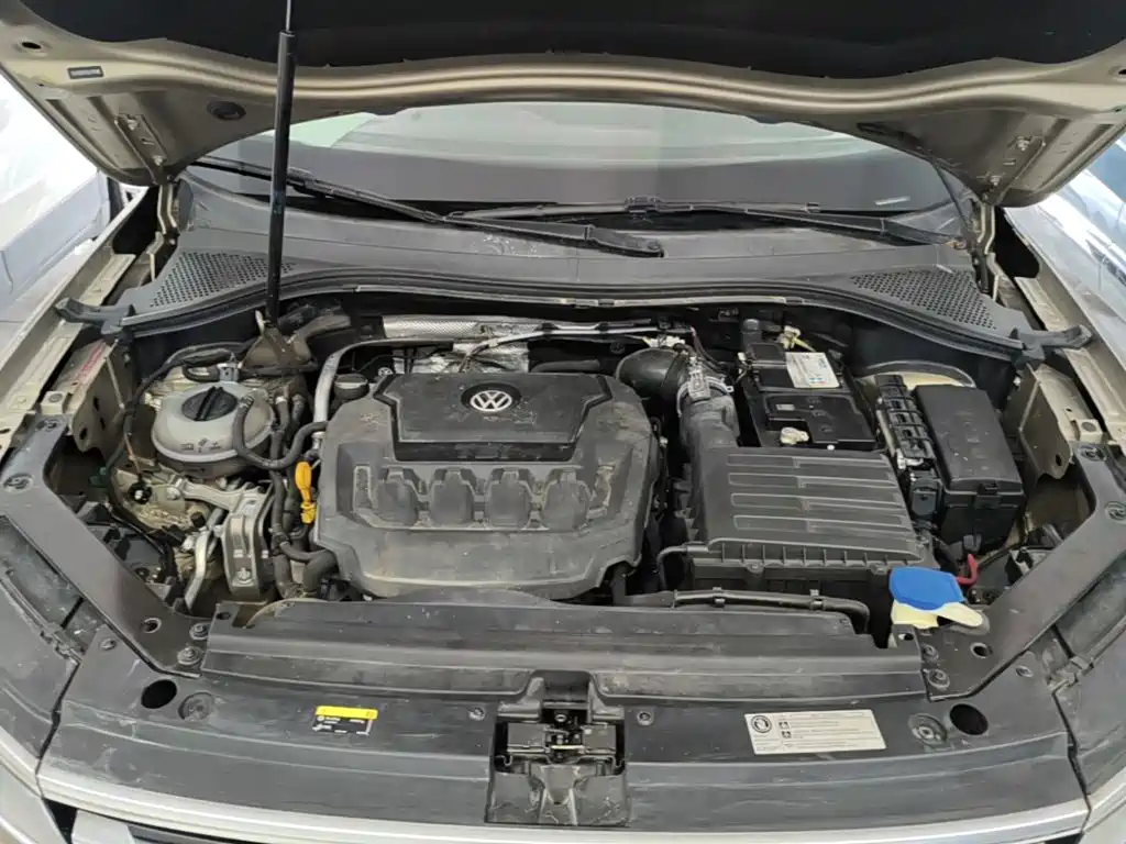 Photo 19 - Volkswagen Tiguan L