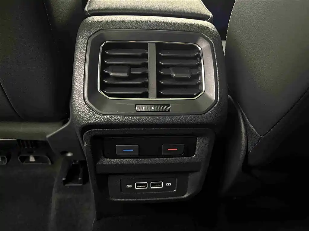 Volkswagen Tiguan L 2019 330TSI Auto 2WD Panorama Comfort Edition China V фото 18