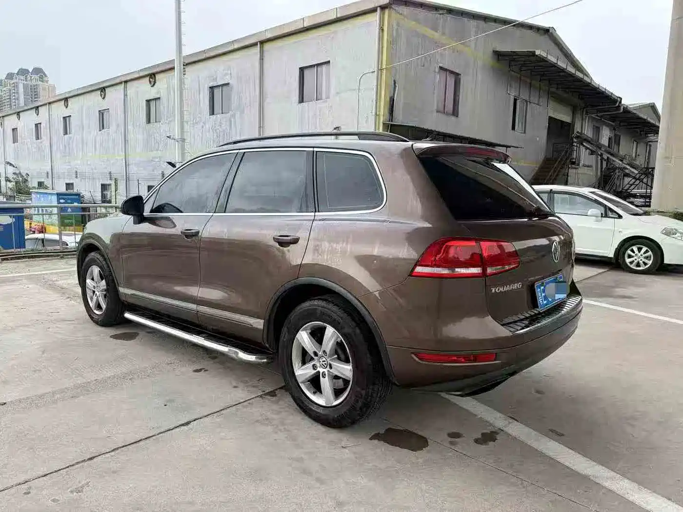 Volkswagen Touareg 2012 R-Line Luxury фото 4