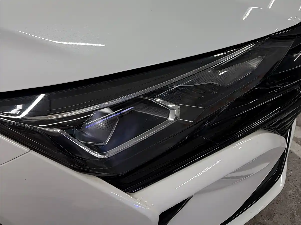 Dongfeng Aeolus Yixuan MAX 2022 2021 1.5T Super Dad Edition