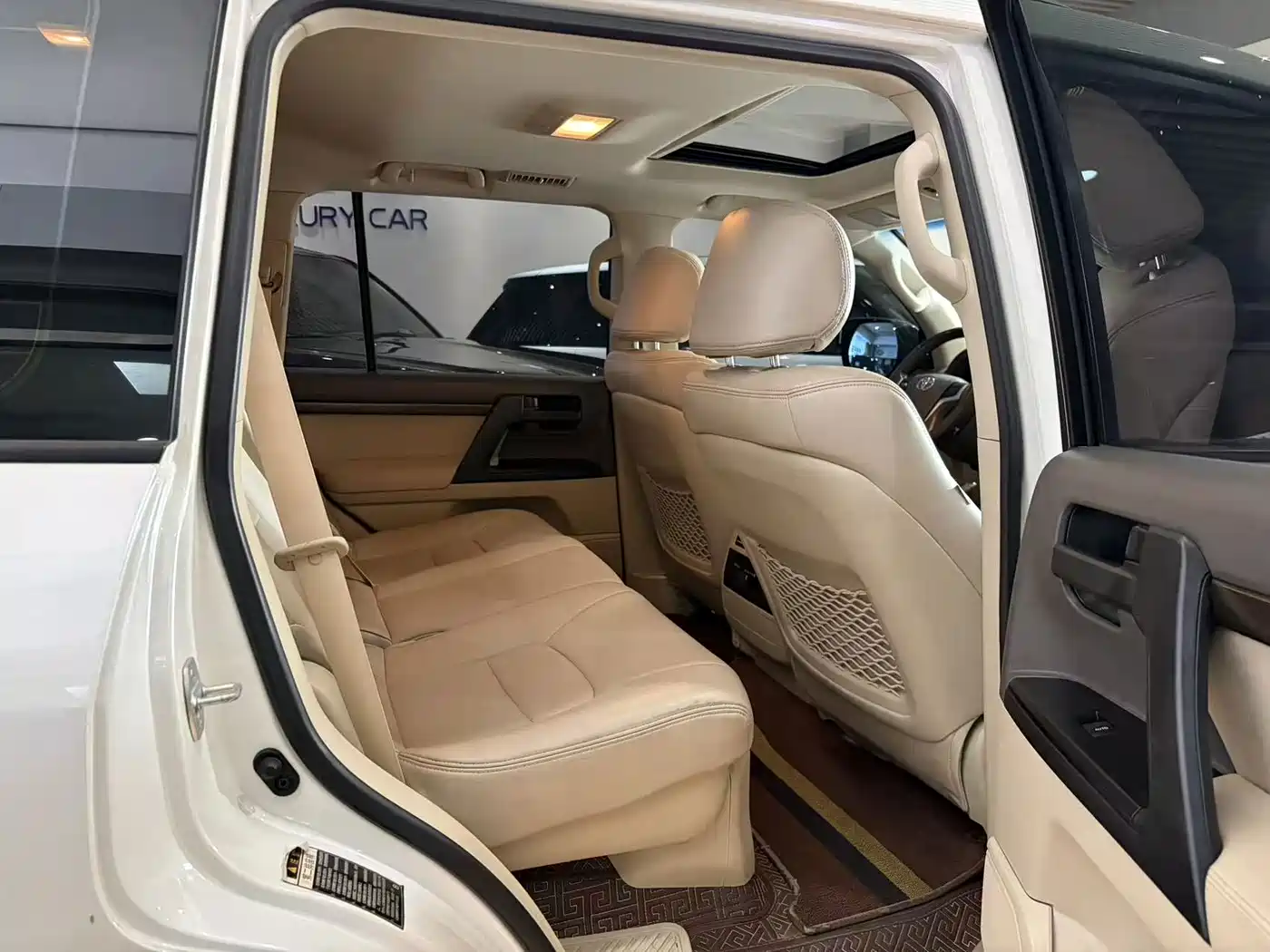 Toyota Land Cruiser (Import) 2019