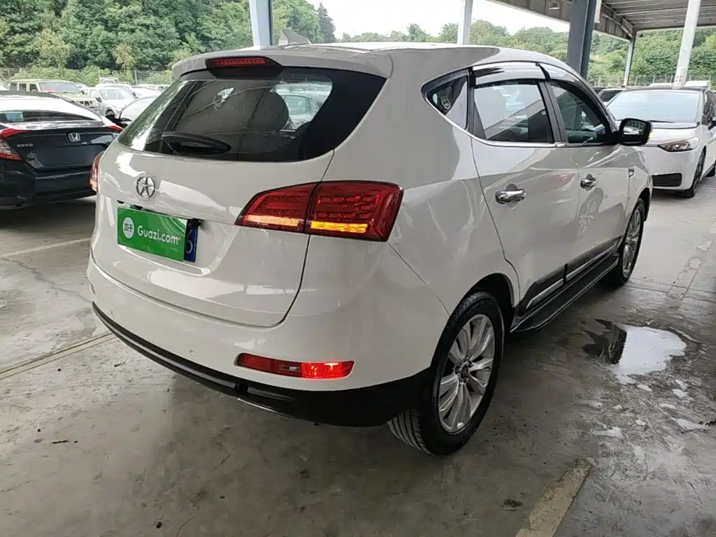 JAC Refine S5 2015 2015 1.5T Manual Luxury Sport Edition