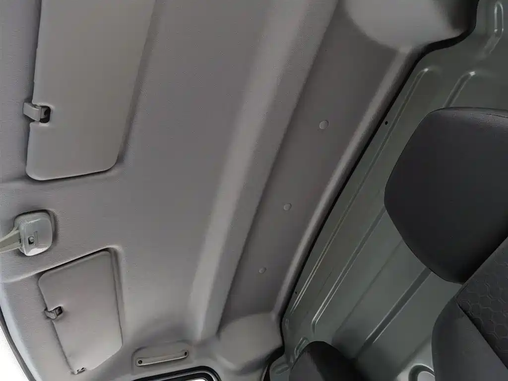 CHANGAN CHANGAN RUIXING EM60