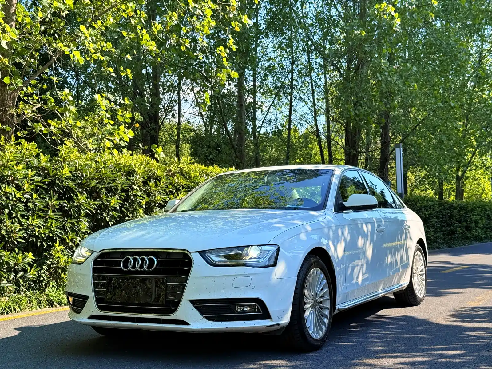 Фото 1 - Audi A4L