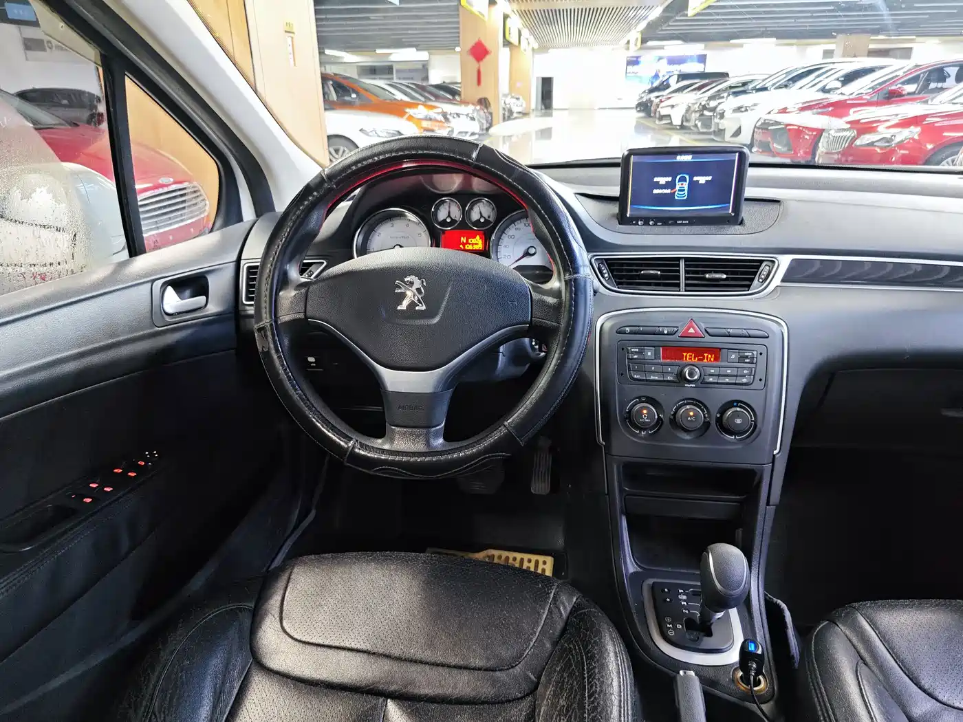 Peugeot 308 2014 2014 Model Joy Edition Classic 1.6L Automatic Superior Style