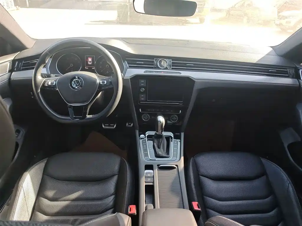 Volkswagen FAW-Volkswagen CC 2019 330TSI Charming Appearance (China V) фото 12