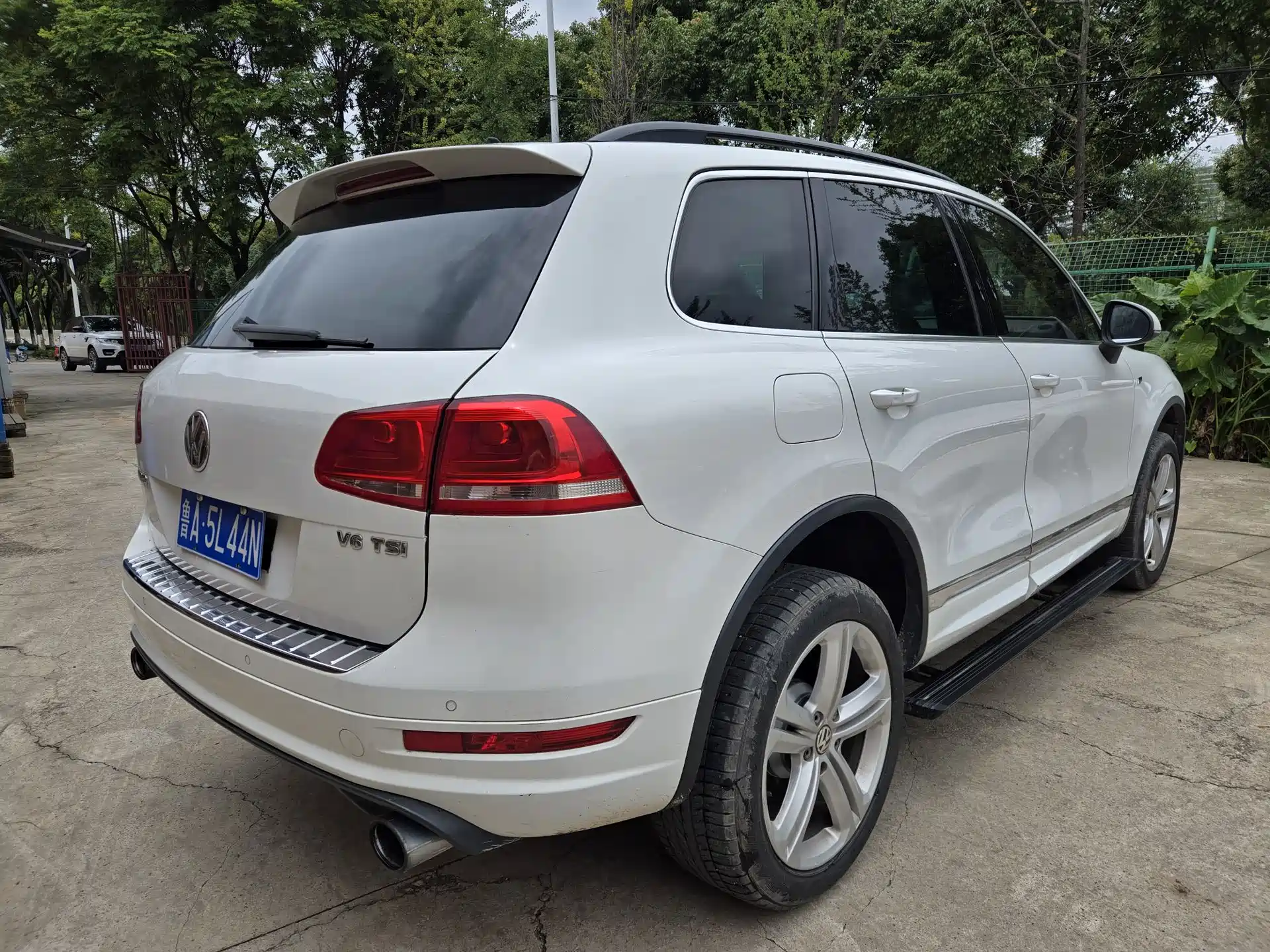 Фото 11 - Volkswagen Touareg