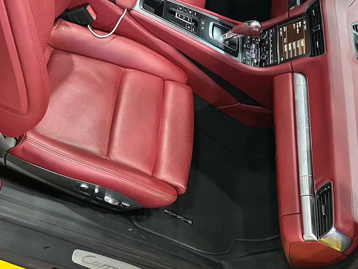 Porsche 911 2013 Carrera 4 Cabriolet 3.4L фото 5