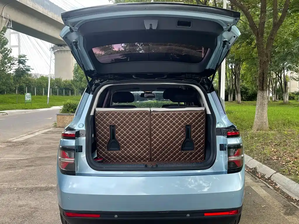 Baojun RM-5 2020 2019 1.5T CVT 24-hour Online Luxury 6-seater