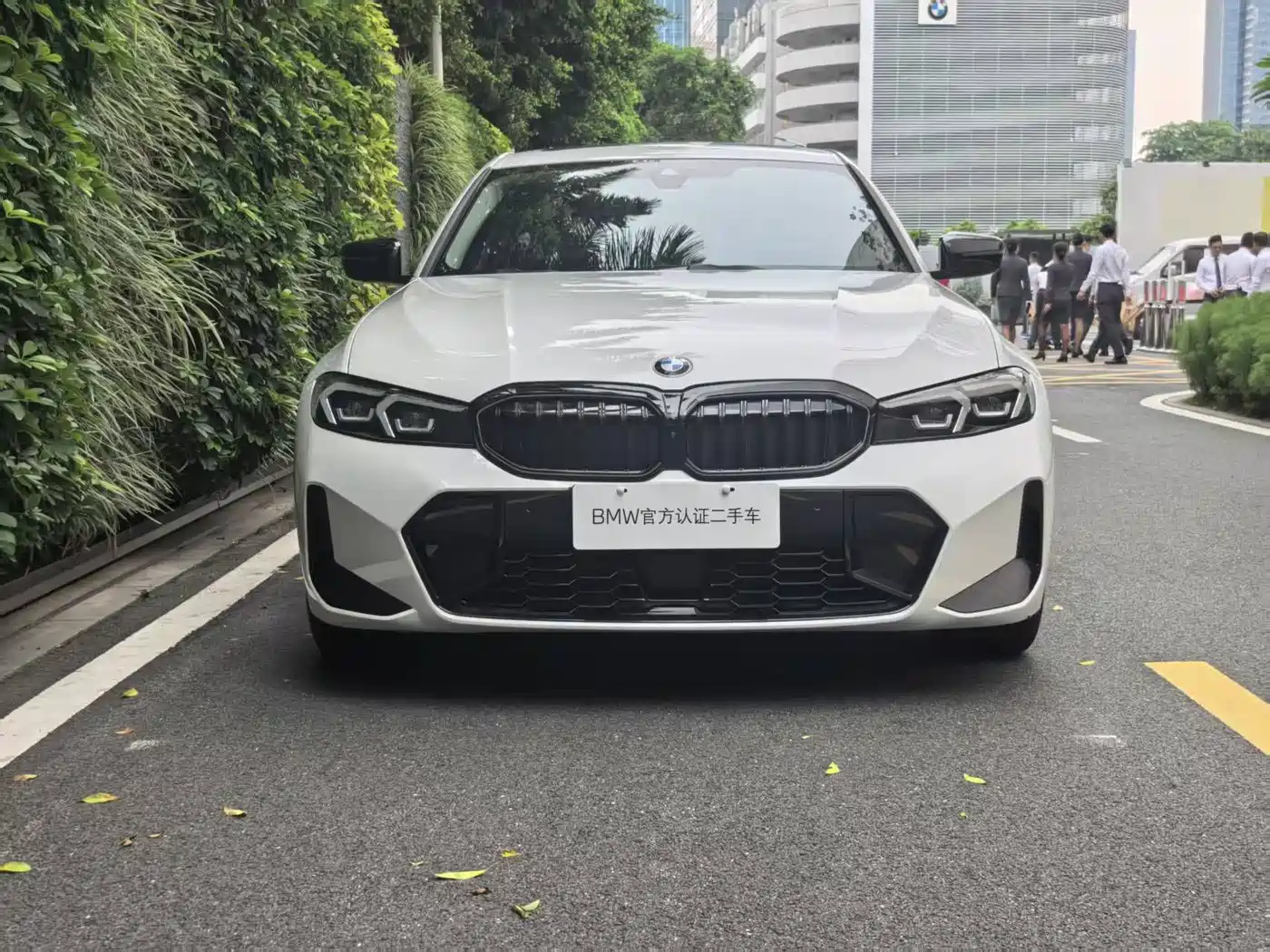BMW 3-SERIES