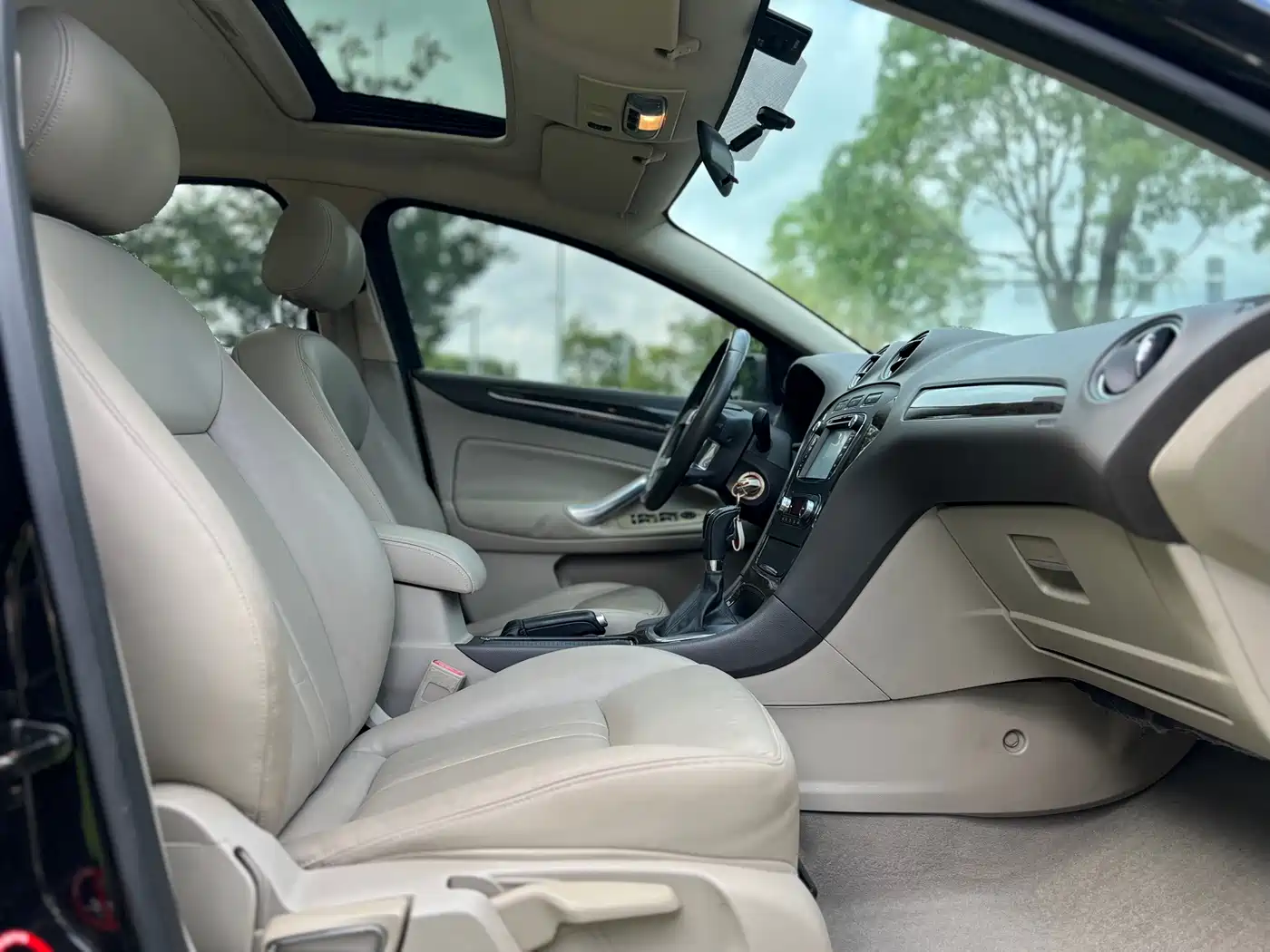 Ford Mondeo Zhisheng 2013 2011 2.0L GTDi200 Fashion