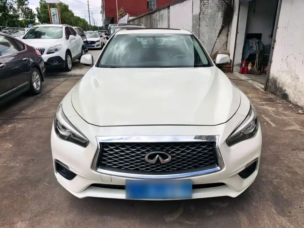Infiniti Q50L 2019 2018 2.0T Comfort (China VI)
