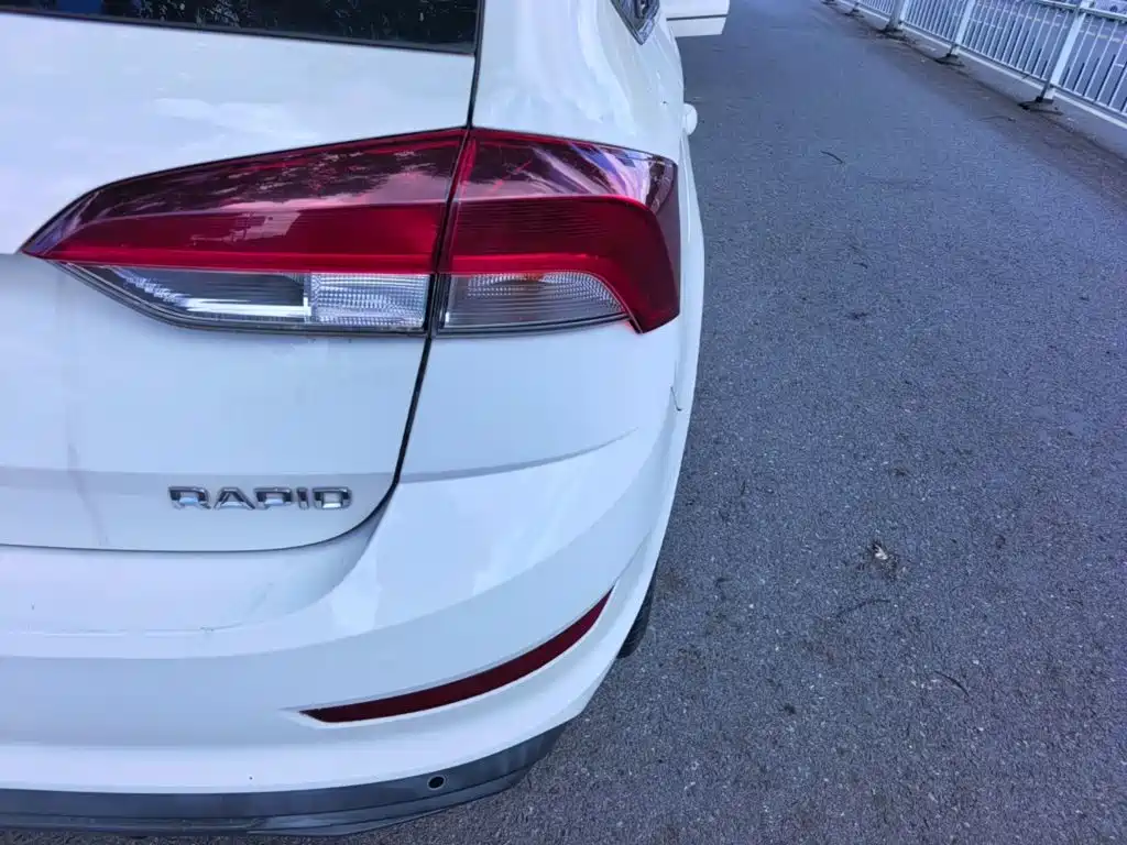 صورة 8 - Škoda Skoda Rapid Spaceback