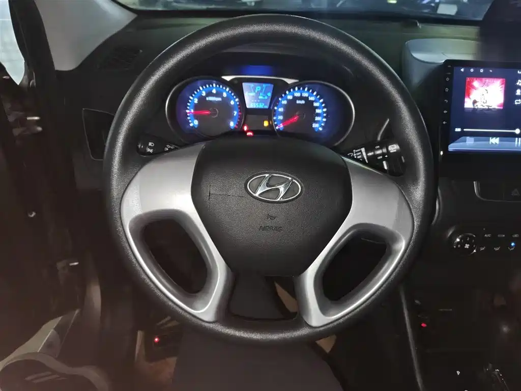 Hyundai Beijing Hyundai ix35 2015 2.0L Automatic 2WD Comfort China IV фото 11