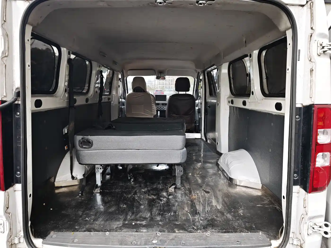 Wuling Motors Wuling Yangguang 2024 2024 300km Comfort Passenger Version 60kW