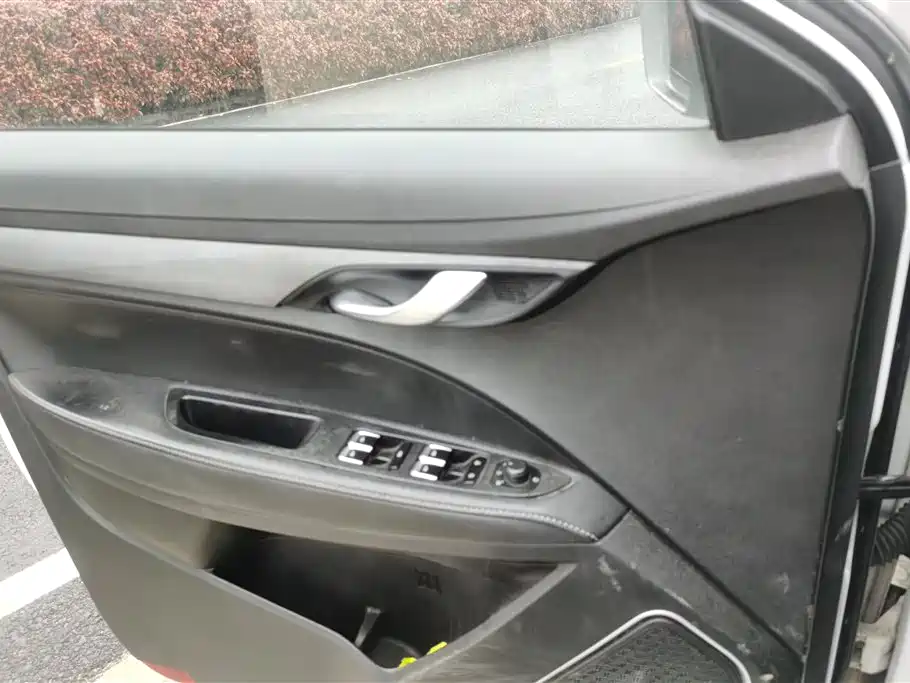 GEELY AUTOMOBILE EMGRAND