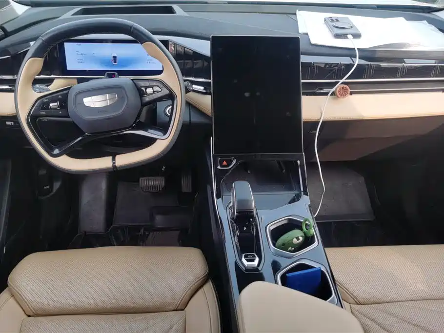 GEELY AUTOMOBILE BOYUE L