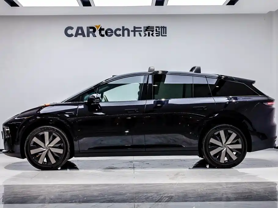 Li Auto i6 2025 2025 2WD Base Model