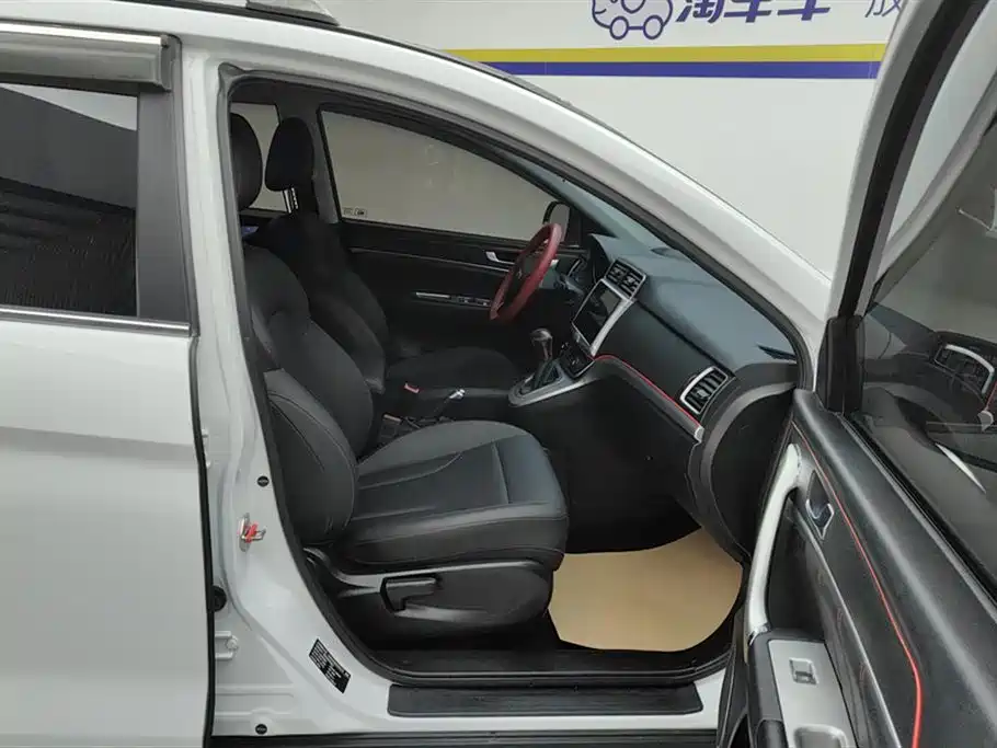 Haval M6 2019 1.5T DCT 2WD Value Edition (China VI) фото 8