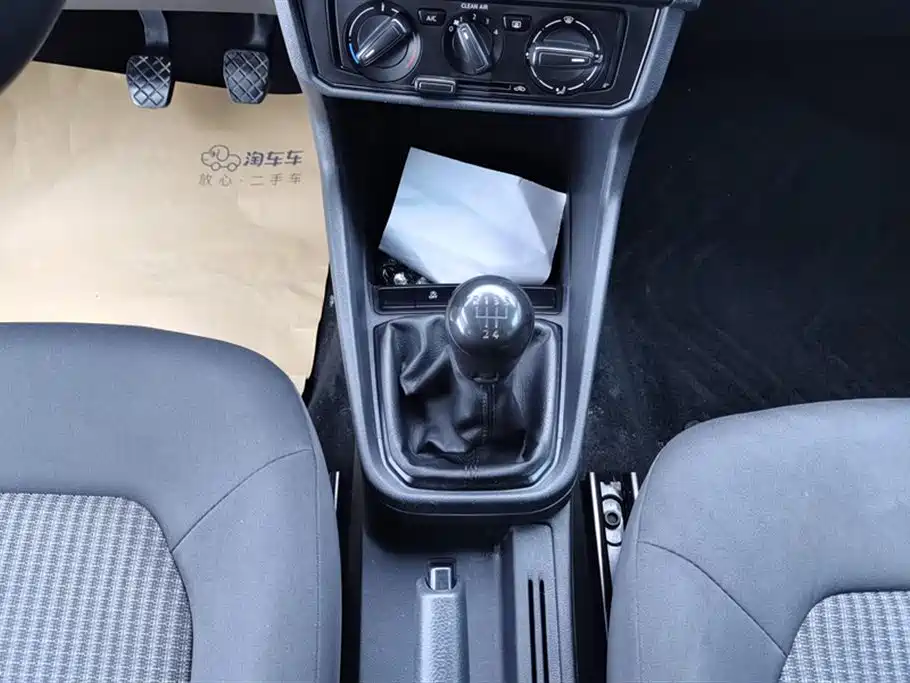 Volkswagen Santana 2021 1.5L Manual Trend Edition фото 16