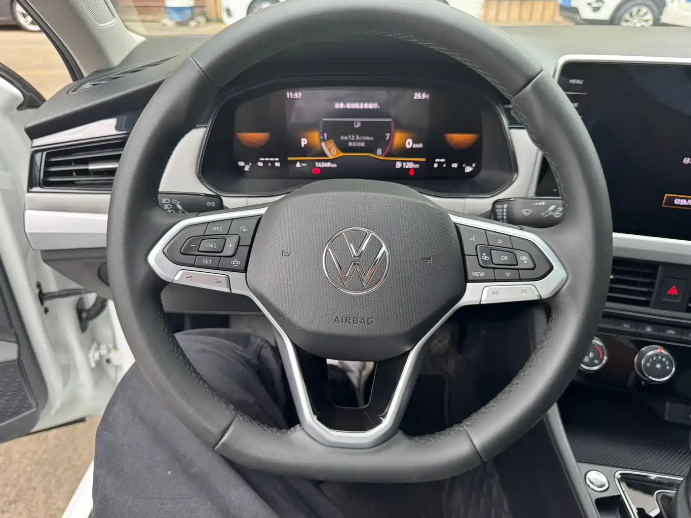 Volkswagen Bora 2025 200TSI DSG Joy Ride Navigation Edition фото 10