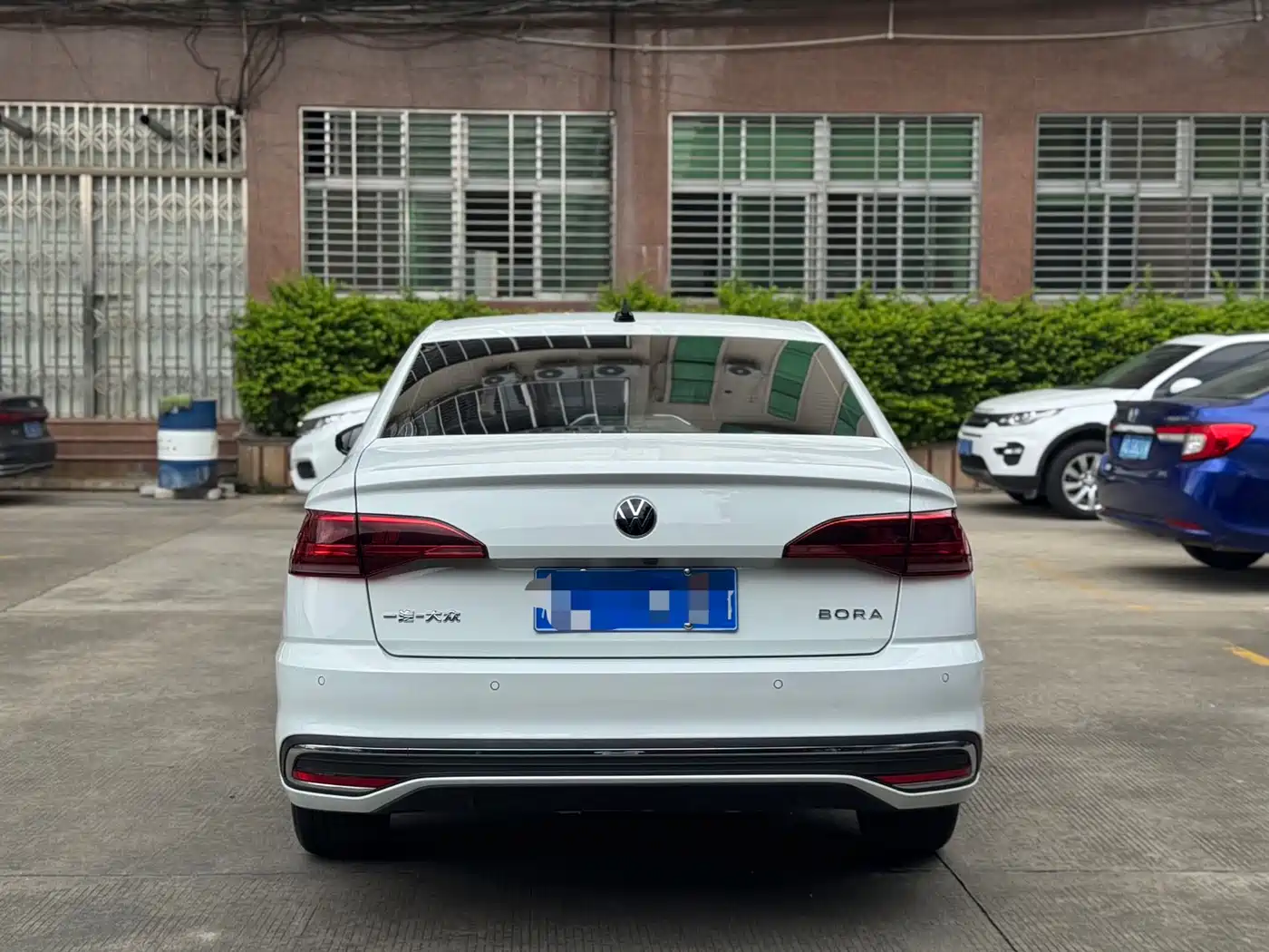 Volkswagen Bora 2025 200TSI DSG Joy Ride Navigation Edition фото 20