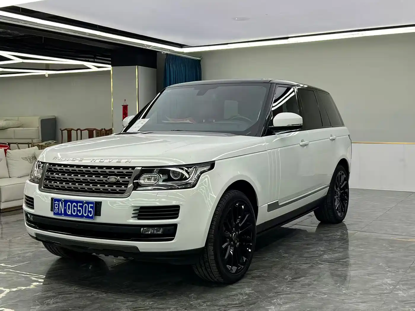 Land Rover Range Rover 2017 2017 3.0 SC V6 Golden Age Edition